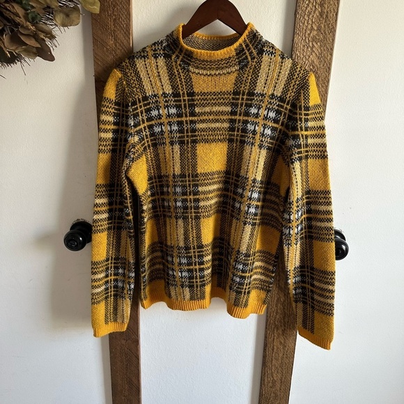 Apt. 9 Sweaters - Women's Apt. 9 + Cara Santana Plaid Sweater Size Medium Cozy Soft